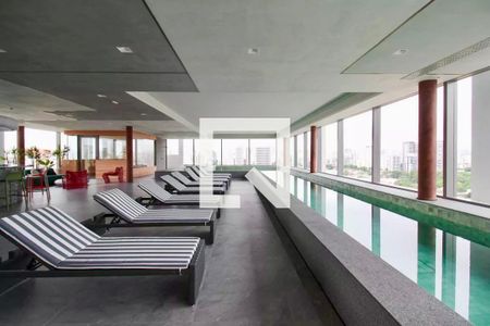 Studio à venda com 29m², 1 quarto e sem vaga Studio à venda com 29m², 1 quarto e sem vagaPiscina