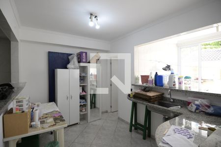 Casa à venda com 195m², 4 quartos e 5 vagasCozinha Garagem