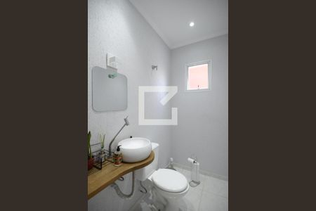 Casa à venda com 195m², 4 quartos e 5 vagasLavabo