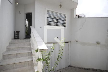 Casa à venda com 195m², 4 quartos e 5 vagasEntrada