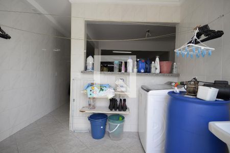 Casa à venda com 195m², 4 quartos e 5 vagasÁrea de Serviço