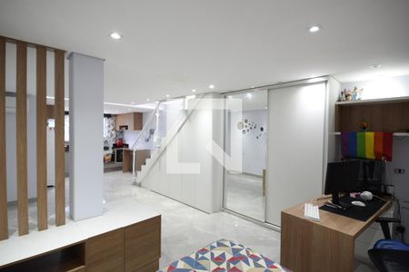 Casa à venda com 195m², 4 quartos e 5 vagasStudio