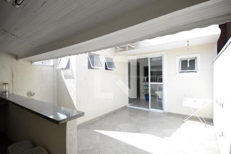 Casa à venda com 195m², 4 quartos e 5 vagasQuintal