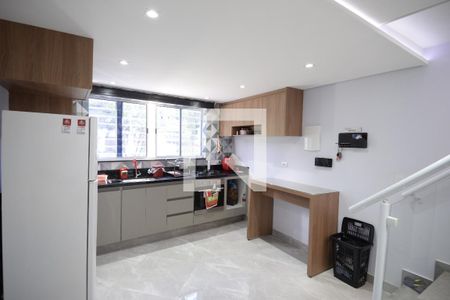 Casa à venda com 195m², 4 quartos e 5 vagasStudio