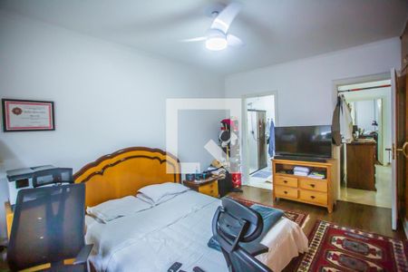 Casa à venda com 420m², 4 quartos e 10 vagas Casa à venda com 420m², 4 quartos e 10 vagasSuíte