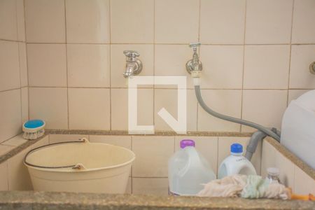 Casa à venda com 420m², 4 quartos e 10 vagas Casa à venda com 420m², 4 quartos e 10 vagasÁrea de Serviço
