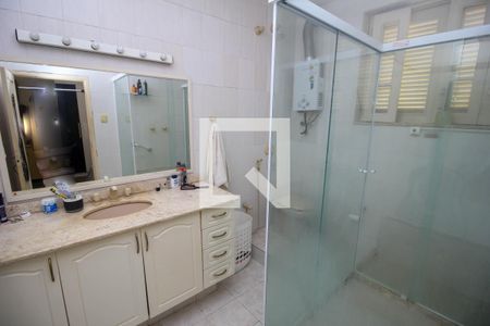 Apartamento à venda com 525m², 5 quartos e 1 vagaBanheiro da Suíte 2