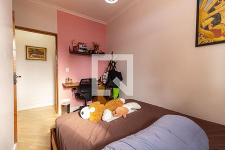 Casa à venda com 300m², 4 quartos e 3 vagas Casa à venda com 300m², 4 quartos e 3 vagasQuarto 2 da Casa 1