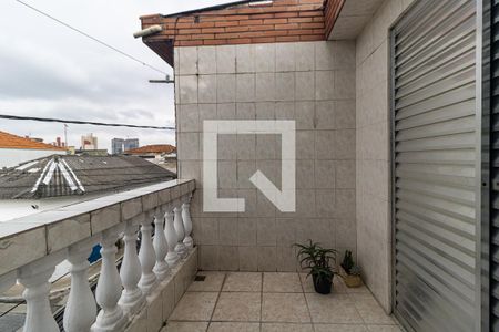 Casa à venda com 300m², 4 quartos e 3 vagas Casa à venda com 300m², 4 quartos e 3 vagasVaranda da Casa 2