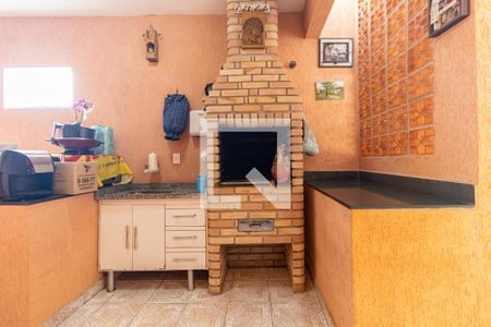 Casa à venda com 300m², 4 quartos e 3 vagas Casa à venda com 300m², 4 quartos e 3 vagasÁrea de Lazer - Churrasqueira