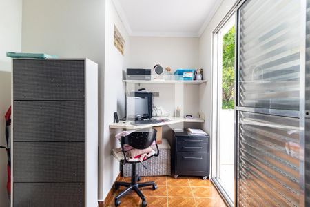 Casa à venda com 300m², 4 quartos e 3 vagas Casa à venda com 300m², 4 quartos e 3 vagasSala Íntima da Casa 2