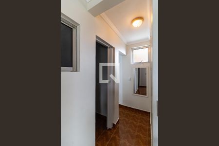 Casa à venda com 300m², 4 quartos e 3 vagas Casa à venda com 300m², 4 quartos e 3 vagasCorredor da Casa 2