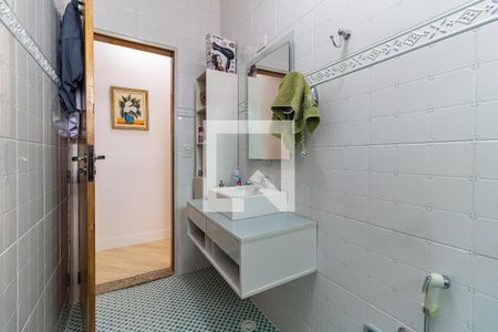 Casa à venda com 300m², 4 quartos e 3 vagas Casa à venda com 300m², 4 quartos e 3 vagasBanheiro Social da Casa 1