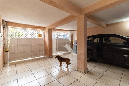 Casa à venda com 300m², 4 quartos e 3 vagas Casa à venda com 300m², 4 quartos e 3 vagasGaragem