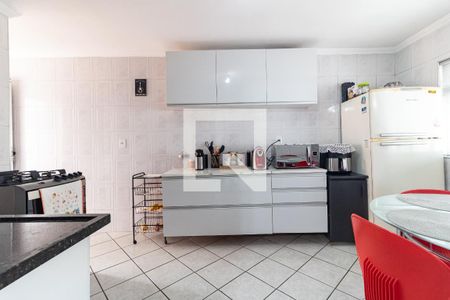 Casa à venda com 300m², 4 quartos e 3 vagas Casa à venda com 300m², 4 quartos e 3 vagasCozinha da Casa 2