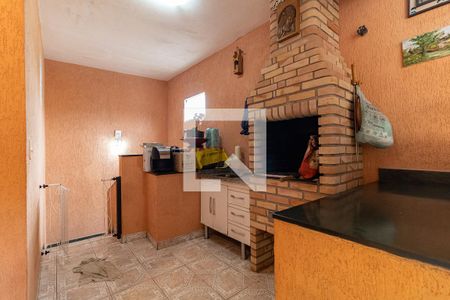 Casa à venda com 300m², 4 quartos e 3 vagas Casa à venda com 300m², 4 quartos e 3 vagasÁrea de Lazer - Churrasqueira