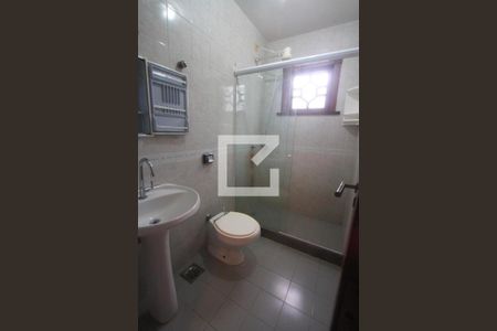 Casa à venda com 350m², 3 quartos e 4 vagasBanheiro de serviço