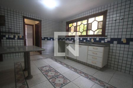 Casa à venda com 350m², 3 quartos e 4 vagasCozinha