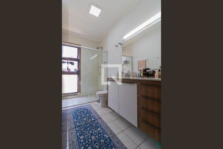 Casa à venda com 280m², 3 quartos e 3 vagasBanheiro Quarto 3