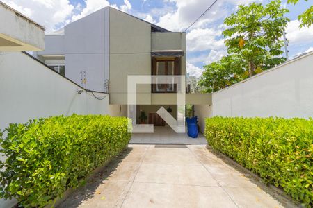 Casa à venda com 280m², 3 quartos e 3 vagasFachada