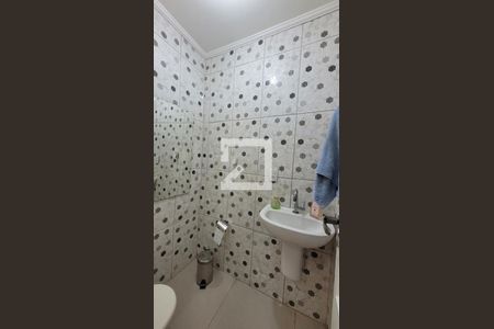 Casa à venda com 350m², 4 quartos e 3 vagas Casa à venda com 350m², 4 quartos e 3 vagasLavabo