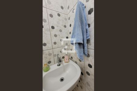 Casa à venda com 350m², 4 quartos e 3 vagas Casa à venda com 350m², 4 quartos e 3 vagasLavabo