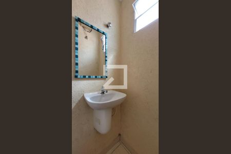 Casa à venda com 350m², 4 quartos e 3 vagas Casa à venda com 350m², 4 quartos e 3 vagasBanheiro da Suíte 1