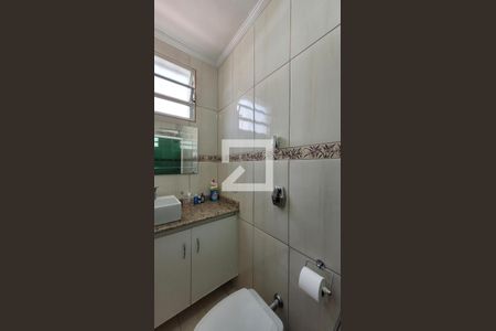 Casa à venda com 350m², 4 quartos e 3 vagas Casa à venda com 350m², 4 quartos e 3 vagasBanheiro da Suíte 2