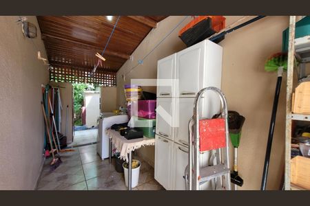 Casa à venda com 350m², 4 quartos e 3 vagas Casa à venda com 350m², 4 quartos e 3 vagasÁrea de Serviço 2