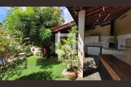 Casa à venda com 350m², 4 quartos e 3 vagas Casa à venda com 350m², 4 quartos e 3 vagasÁrea gourmet