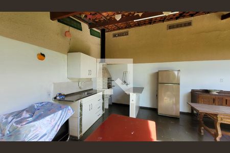 Casa à venda com 350m², 4 quartos e 3 vagas Casa à venda com 350m², 4 quartos e 3 vagasChurrasqueira