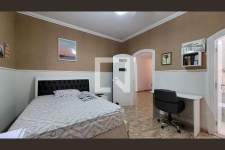 Casa à venda com 350m², 4 quartos e 3 vagas Casa à venda com 350m², 4 quartos e 3 vagasSuíte 4