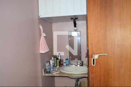 Casa à venda com 450m², 4 quartos e 3 vagasBanheiro da Suíte