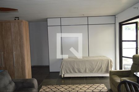 Casa à venda com 450m², 4 quartos e 3 vagasSuite