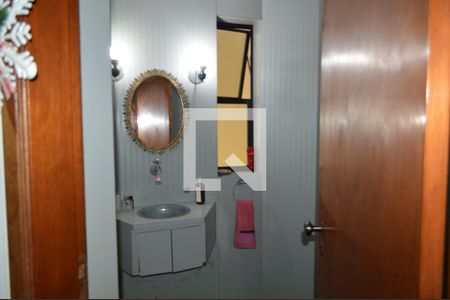 Casa à venda com 450m², 4 quartos e 3 vagasLavabo