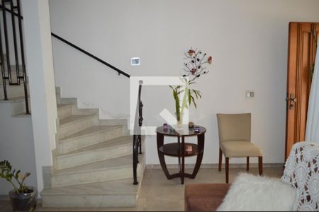 Casa à venda com 450m², 4 quartos e 3 vagasSala