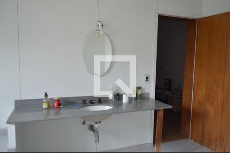 Casa à venda com 450m², 4 quartos e 3 vagasBanheiro