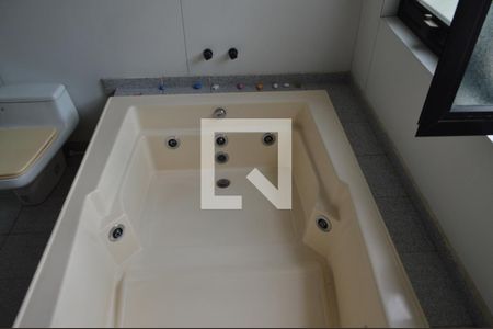 Casa à venda com 450m², 4 quartos e 3 vagasBanheiro