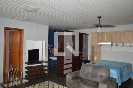 Casa à venda com 450m², 4 quartos e 3 vagasSuite