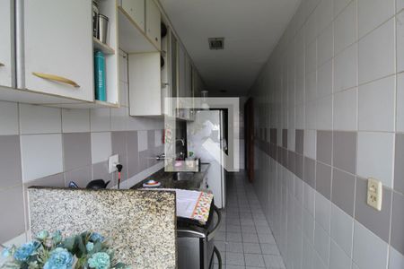 Apartamento à venda com 180m², 3 quartos e 2 vagasCozinha