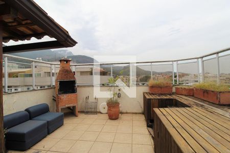 Apartamento à venda com 180m², 3 quartos e 2 vagasTerraço - Churrasqueira