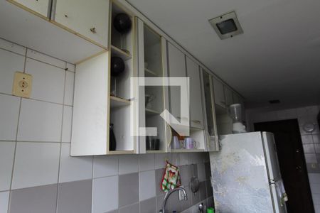 Apartamento à venda com 180m², 3 quartos e 2 vagasCozinha