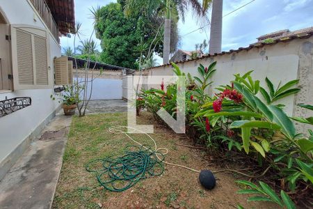 Casa à venda com 220m², 5 quartos e 2 vagas Casa à venda com 220m², 5 quartos e 2 vagasQuintal