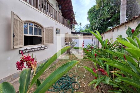 Casa à venda com 220m², 5 quartos e 2 vagas Casa à venda com 220m², 5 quartos e 2 vagasQuintal