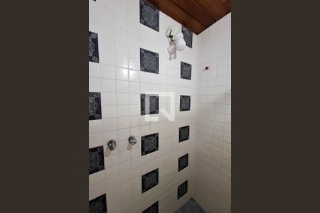 Casa à venda com 220m², 5 quartos e 2 vagas Casa à venda com 220m², 5 quartos e 2 vagasBanheiro da Suíte 2