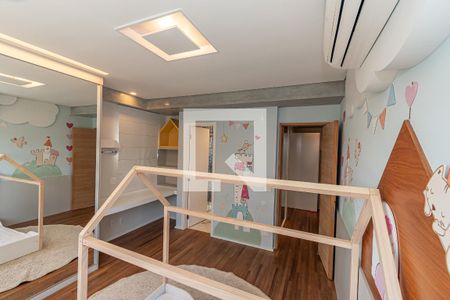 Apartamento à venda com 189m², 3 quartos e 3 vagas Apartamento à venda com 189m², 3 quartos e 3 vagasSuite 2