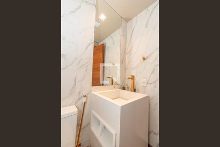 Apartamento à venda com 189m², 3 quartos e 3 vagas Apartamento à venda com 189m², 3 quartos e 3 vagasLavabo