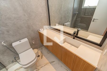 Apartamento à venda com 189m², 3 quartos e 3 vagas Apartamento à venda com 189m², 3 quartos e 3 vagasDetalhe Banheiro da Suíte 2