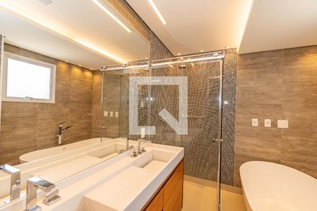 Apartamento à venda com 189m², 3 quartos e 3 vagas Apartamento à venda com 189m², 3 quartos e 3 vagasBanheiro da Suíte 1