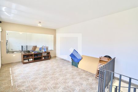 Casa à venda com 450m², 4 quartos e 7 vagas Casa à venda com 450m², 4 quartos e 7 vagasAcademia